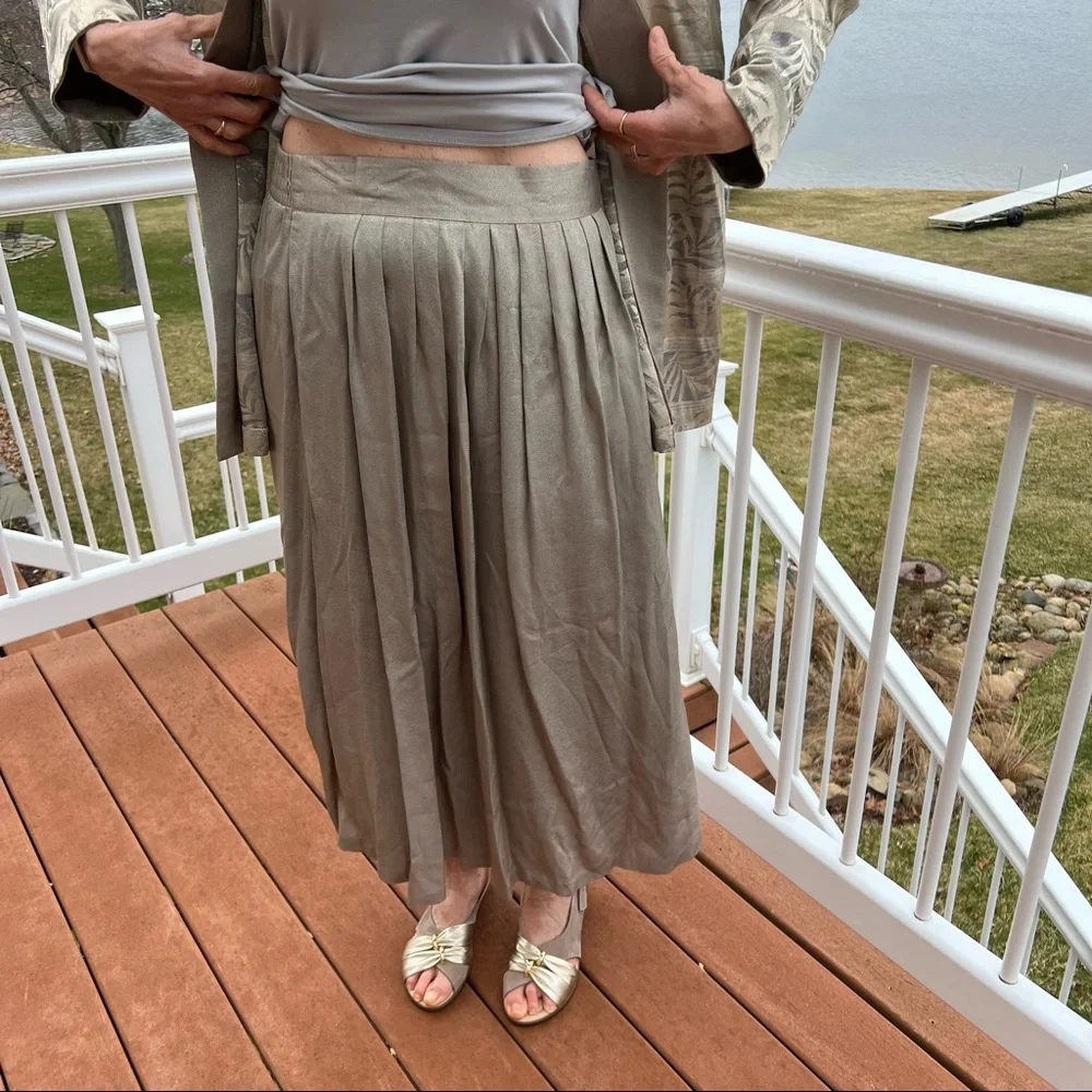 - Vintage Signet Sportswear Skirt Suit Set SZ M! EUC!